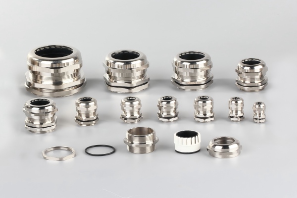 Hongxiang Connector's Breakthrough: Perfecting "Small Components" to Become a Hidden Champion in a Billion-Dollar Market