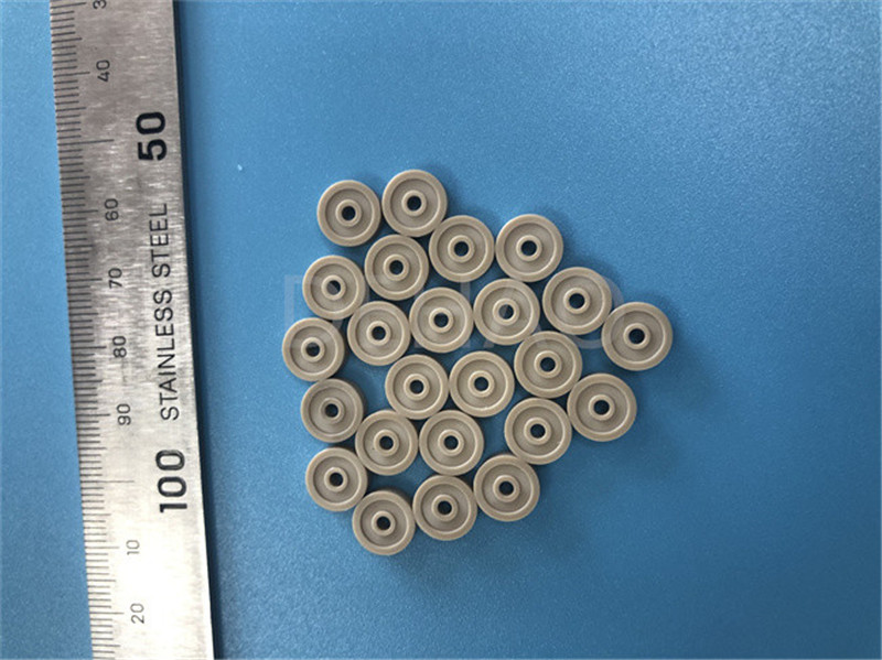 High-Performance PEEK RF Connectors 3.5mm, 2.92mm, 2.4mm, 1.85mm & 1 (3).jpg