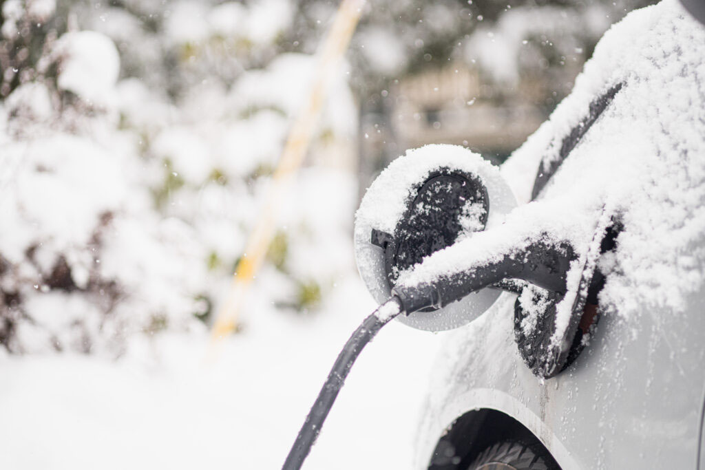 INJET-Winterladeleitfaden: So schützen Sie die Leistung Ihres Elektrofahrzeugs bei Kälte