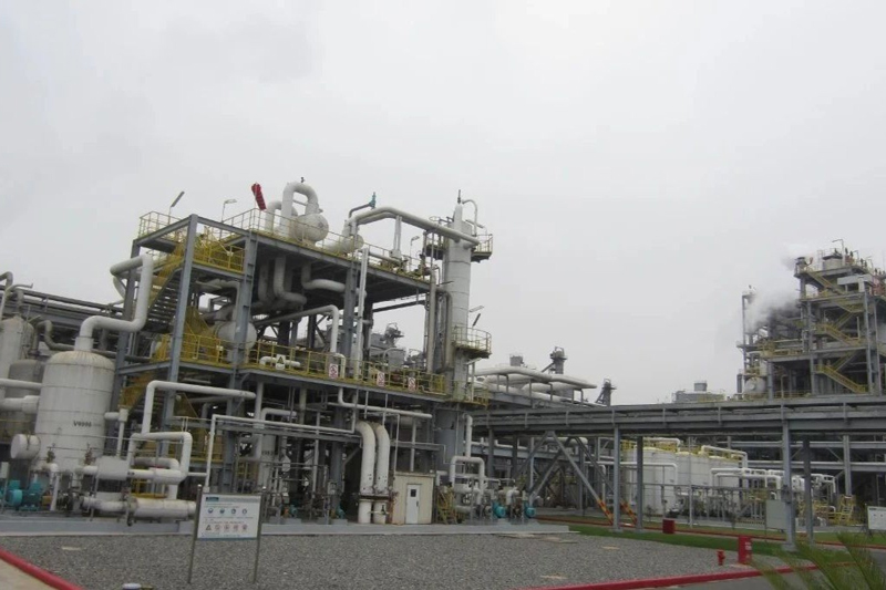 Case study: purification tower valve replacement leading in ceramic valve innovation