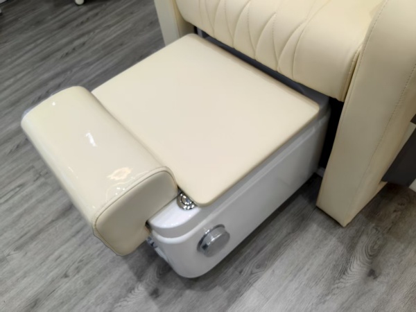 Beauty salon spa chair (2)