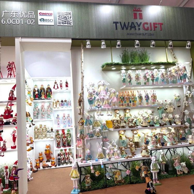 Tway Gifts Co., Ltd. Successfully Showcases Seasonal Decor at the 137th Canton Fair