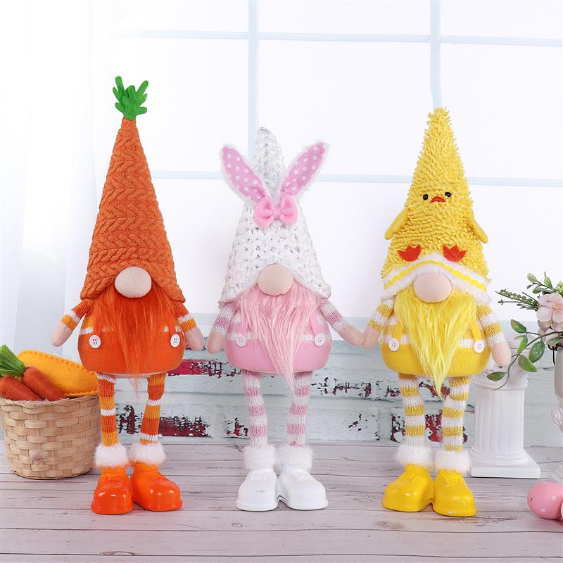 20"/18" Standing Gnome w/ Warm Light