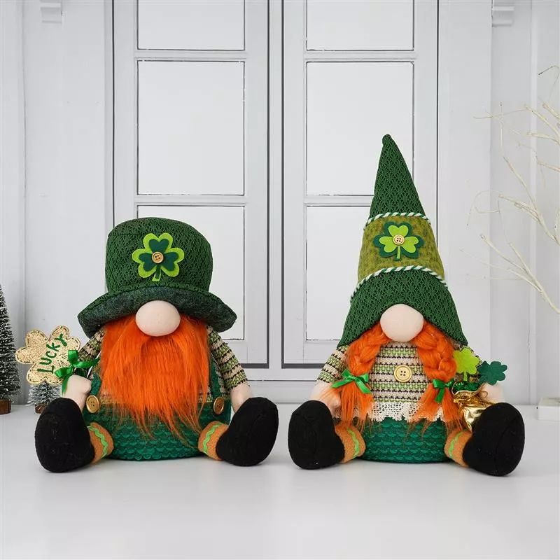 Gnome assis de 28/40 cm avec lumière chaude