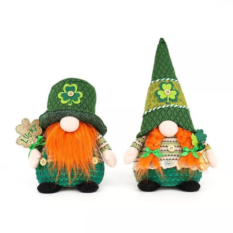 Gnome assis de 23/33 cm avec lumière chaude