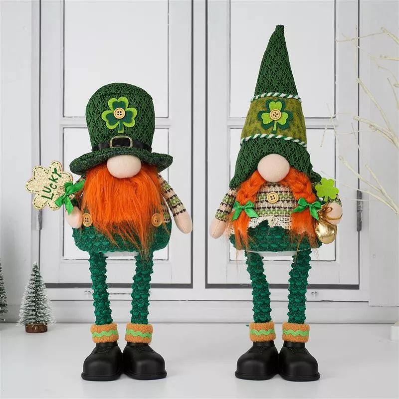 Gnome debout de 35,5 cm/43 cm avec lumière chaude