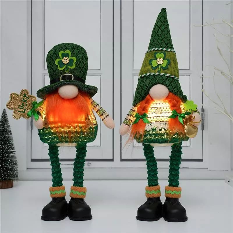 Gnome debout de 35,5 cm/43 cm avec lumière chaude