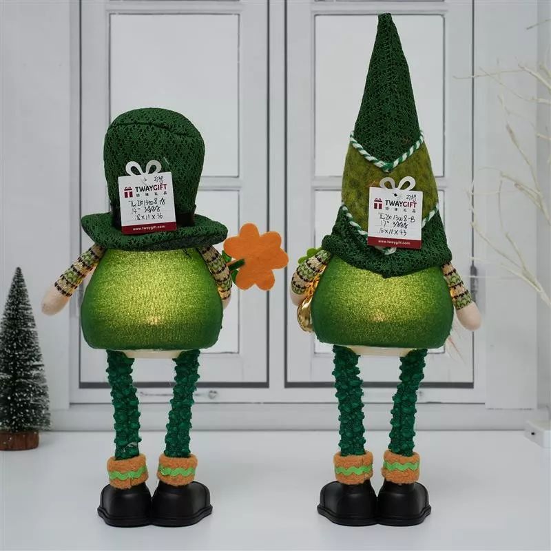 Gnome debout de 35,5 cm/43 cm avec lumière chaude