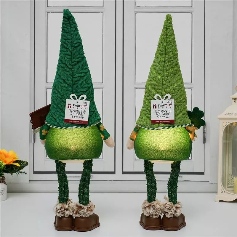 Gnome debout de 45 cm avec lumière chaude