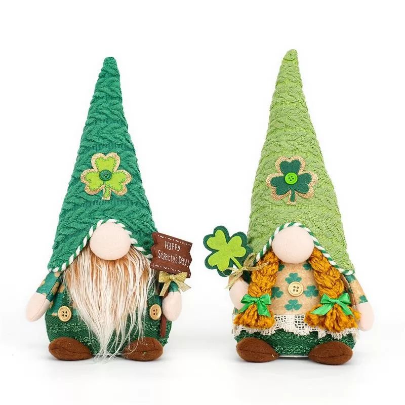 Gnome assis de 30 cm avec lumière chaude
