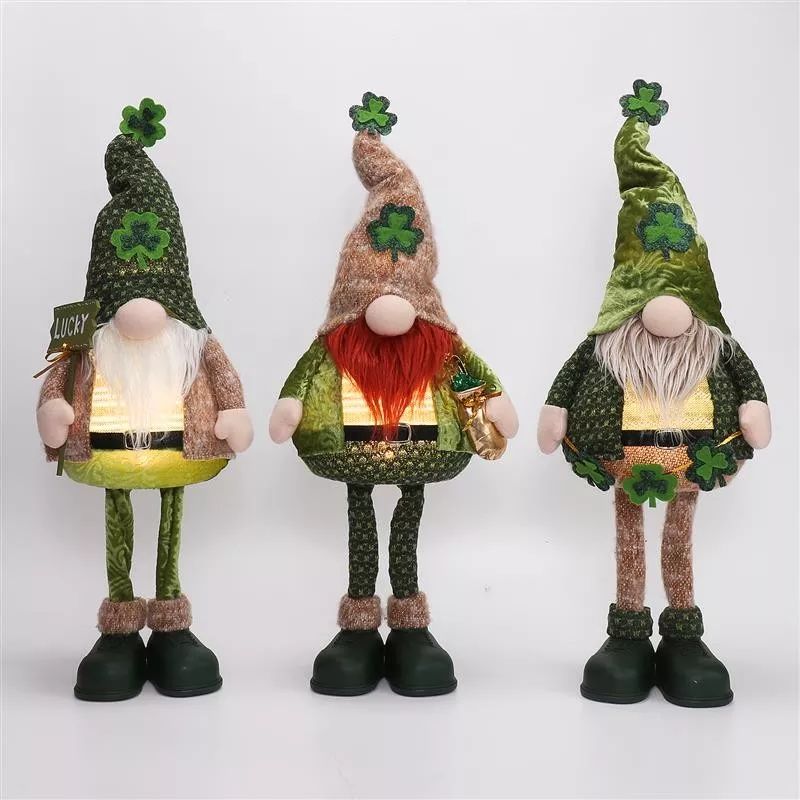 Gnome debout de 66 cm avec lumière chaude