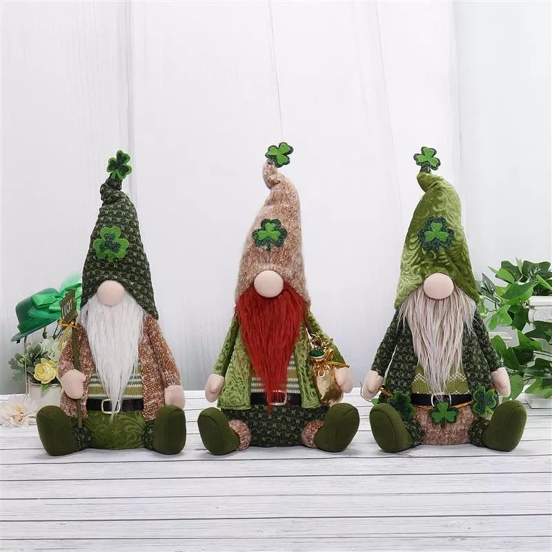 Gnome assis de 45 cm avec lumière chaude
