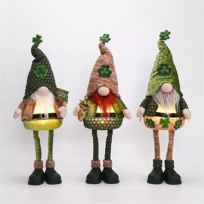 Gnome debout de 58 cm avec lumière chaude