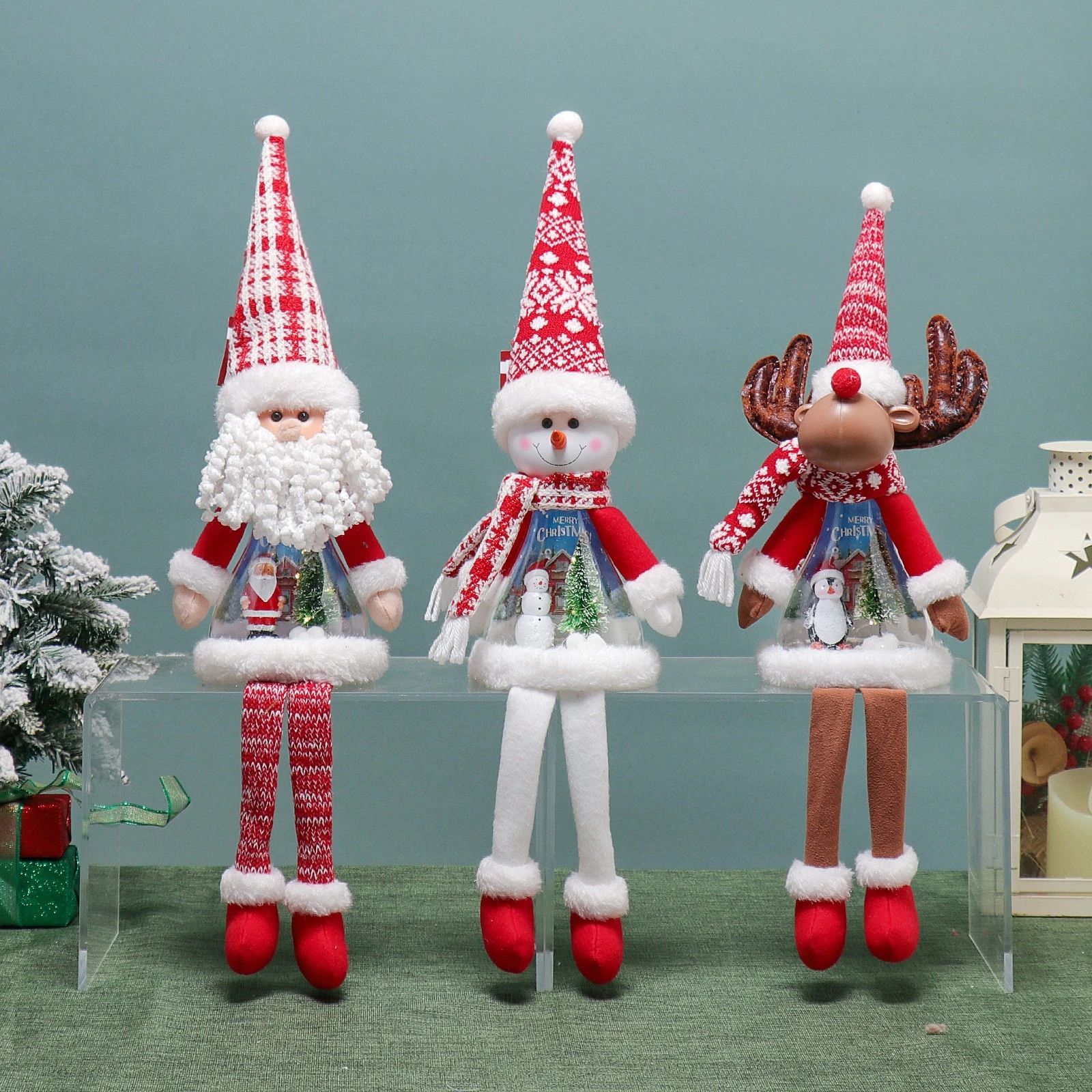 Père Noël, bonhomme de neige et cerf à pattes pendantes (24"/22") avec lumière chaude