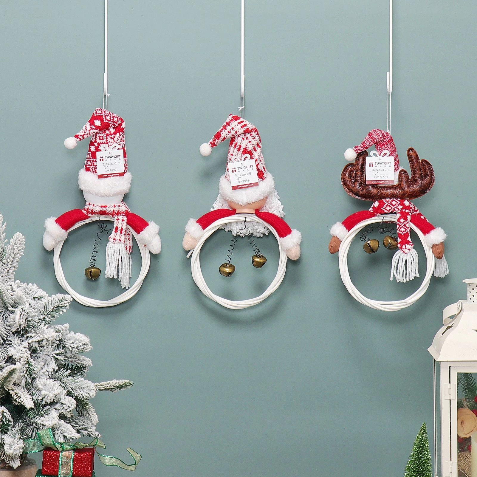 18"/16" Wreath Santa Snowman Deer