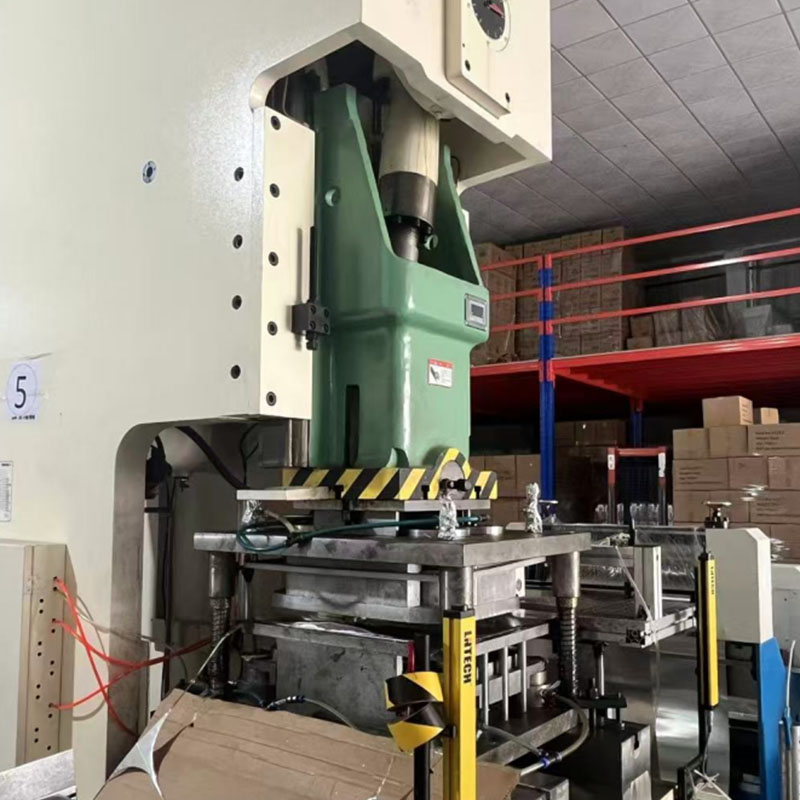 Manufacturer equipments (3 k)