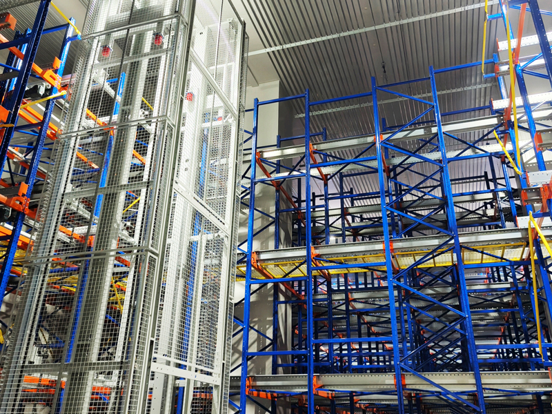 Cold-Storage-Four-Way-Shuttle-Robots-Empower-Meat-Cold-Chain-Upgrades