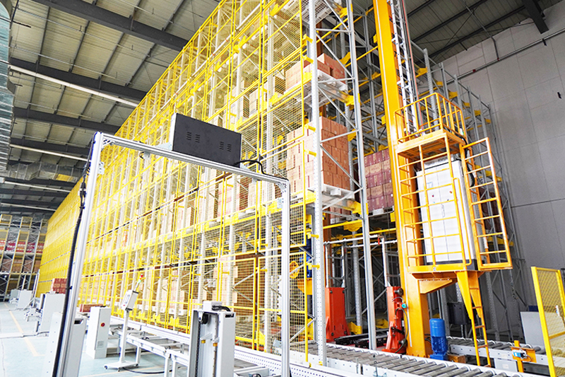High-Throughput-Beverage-Warehouse-—-Over-50,000-Cases-Shipped-Daily4