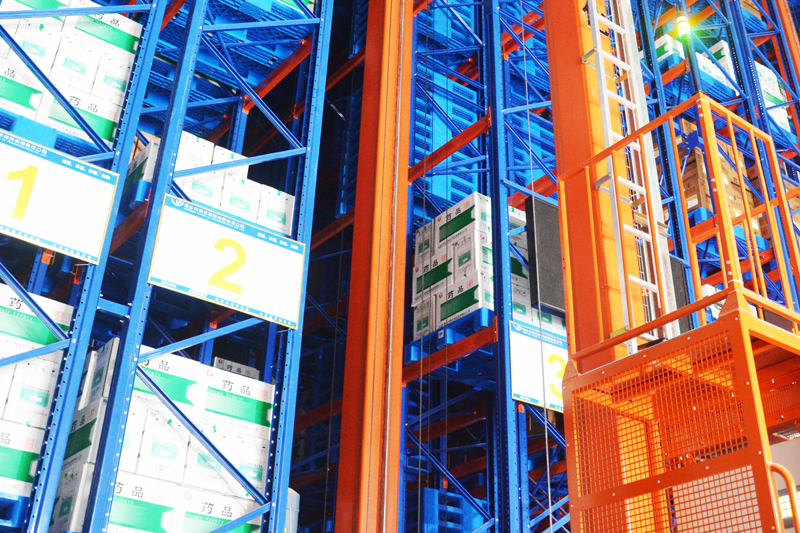 High-Density,-High-Throughput-Pharmaceutical-Warehousing2