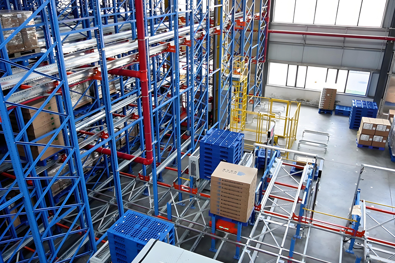 Stacker-Crane-+-Shuttle-Robots-Empower-High-Value-Material-Storage5
