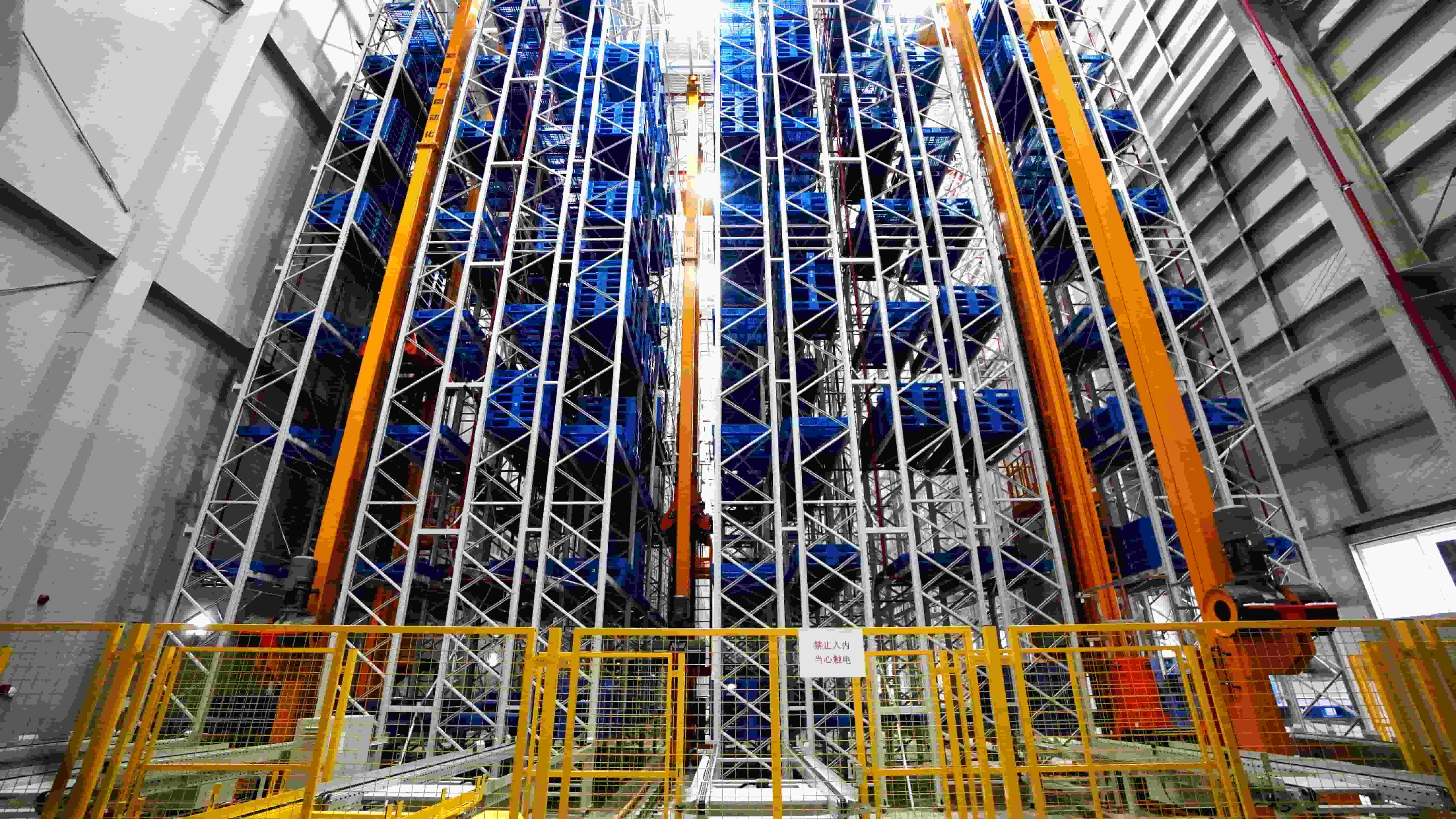 How to Choose the Best Single-Mast Pallet Stacker Crane?