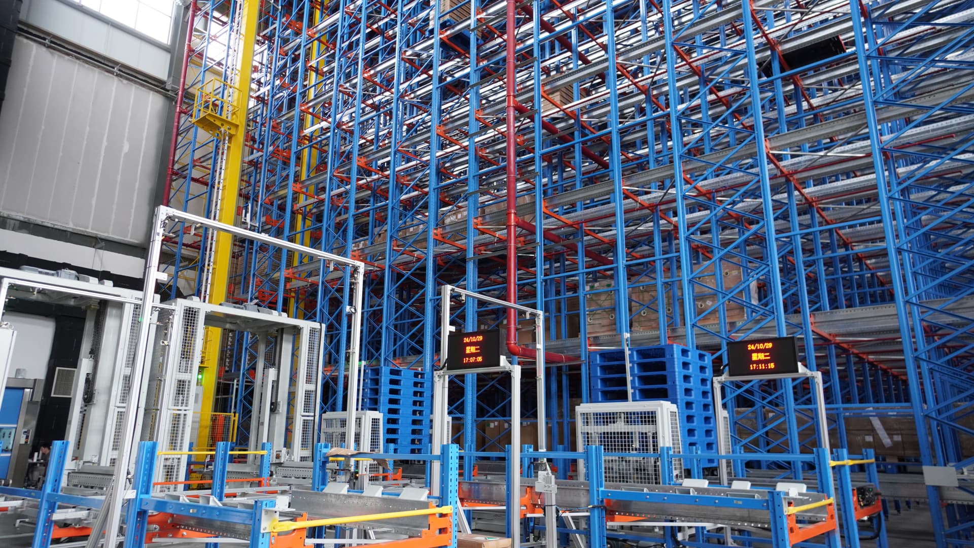 Top 5 Pallet Shuttle System Manufacturers for High-Density Warehousing?