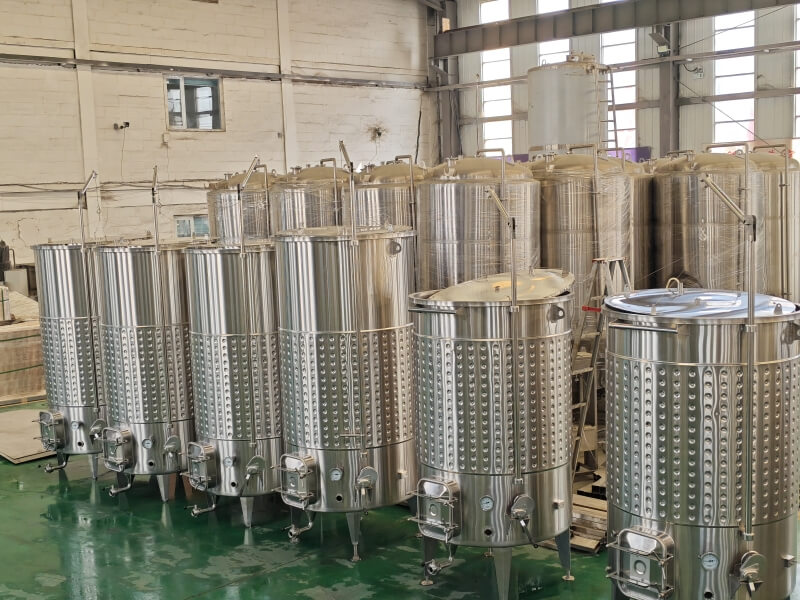 Floating Lid tank8