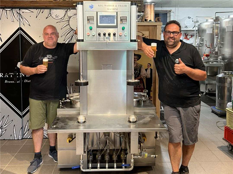 Beer keg filler and washer machine Semi-automatic operation