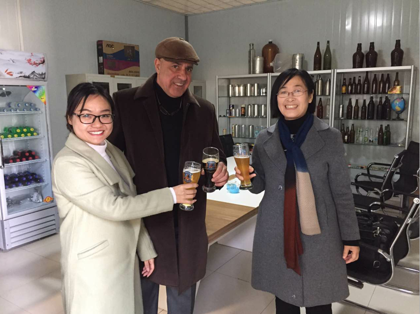 Our customer of Italy visited our factory