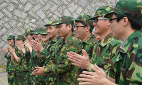 2015容大科技拓展訓練—沒有完美的個人，只有完美的團隊