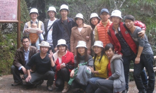 2012年廈門容大科技生產線員工秋游活動