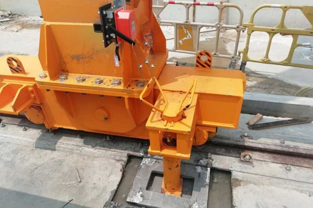 Heavy Machinery & Industrial Equipment Mounting