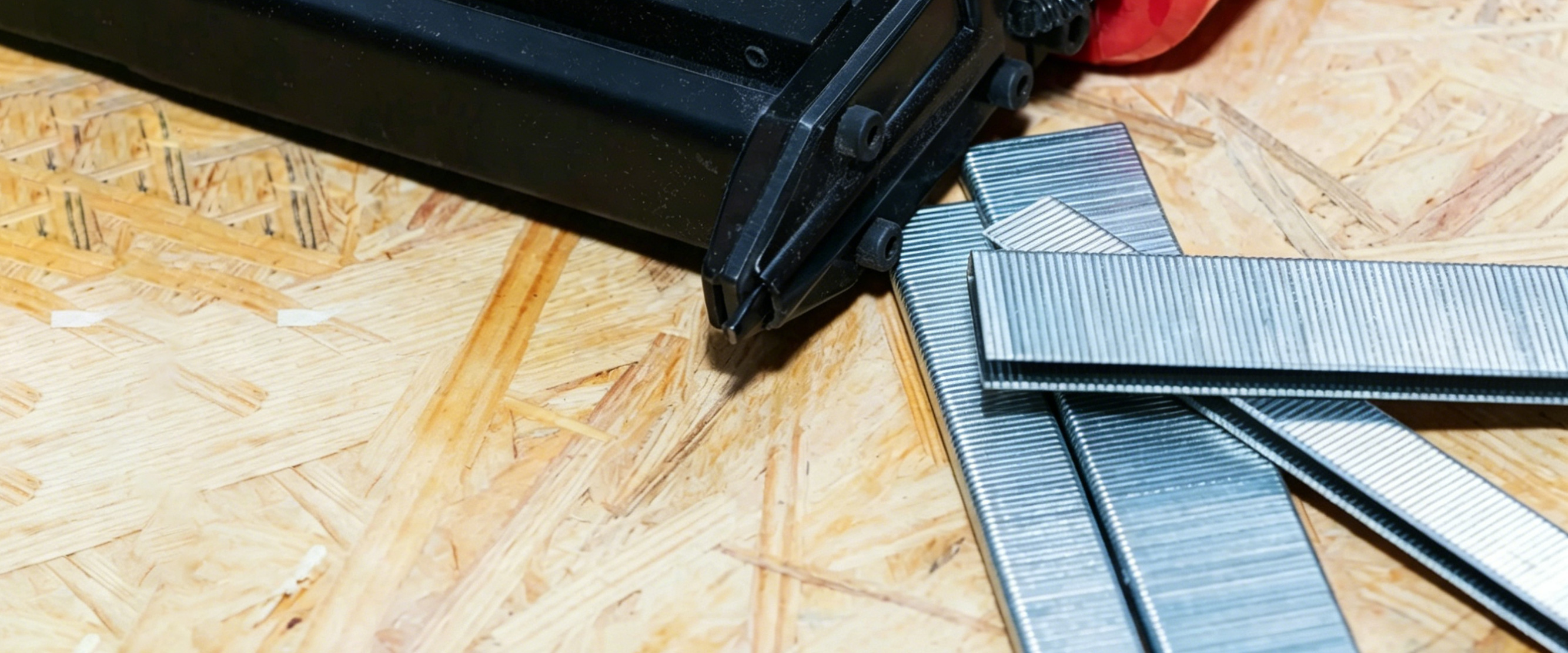 N-staple-banner