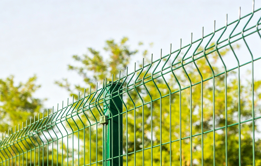 Garden and Landscape Protection with Welded Wire Fence