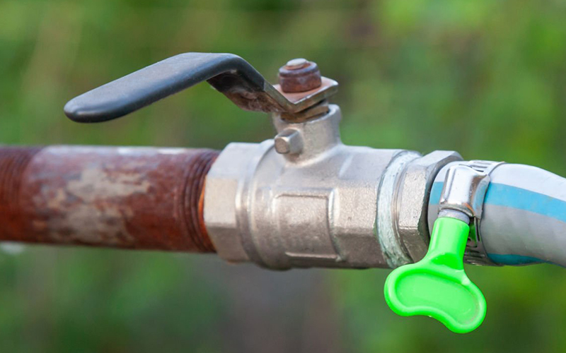Hệ thống cấp nước cho vườn và tưới tiêu nông nghiệp