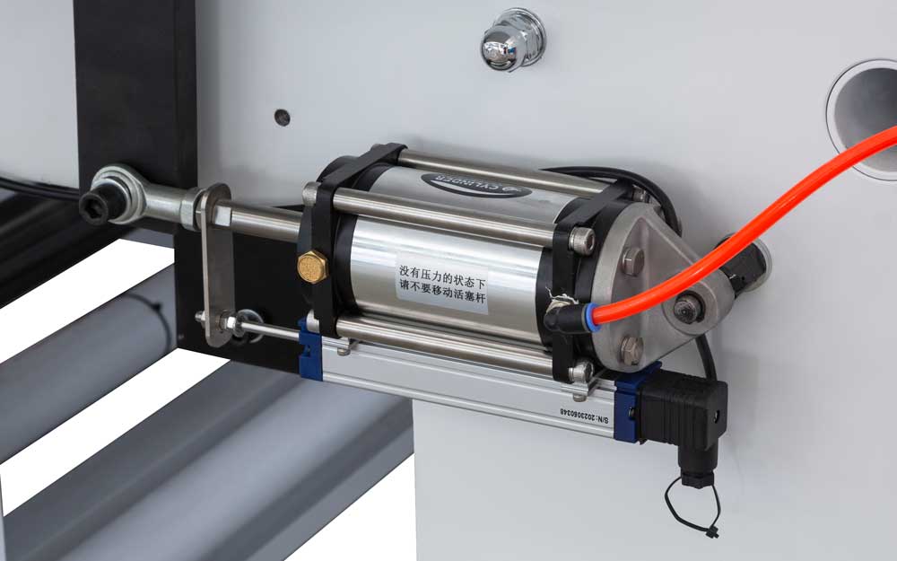 RY-850-4色堆疊式柔版印刷機3
