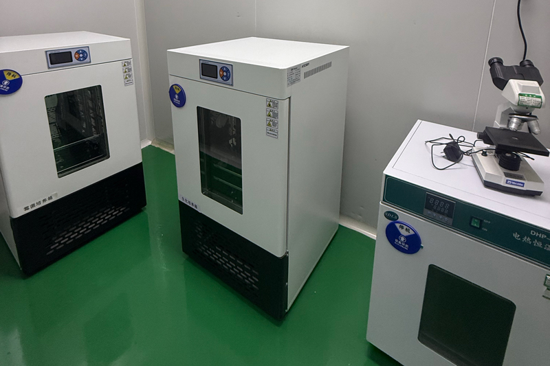 Laboratory-Equipment11