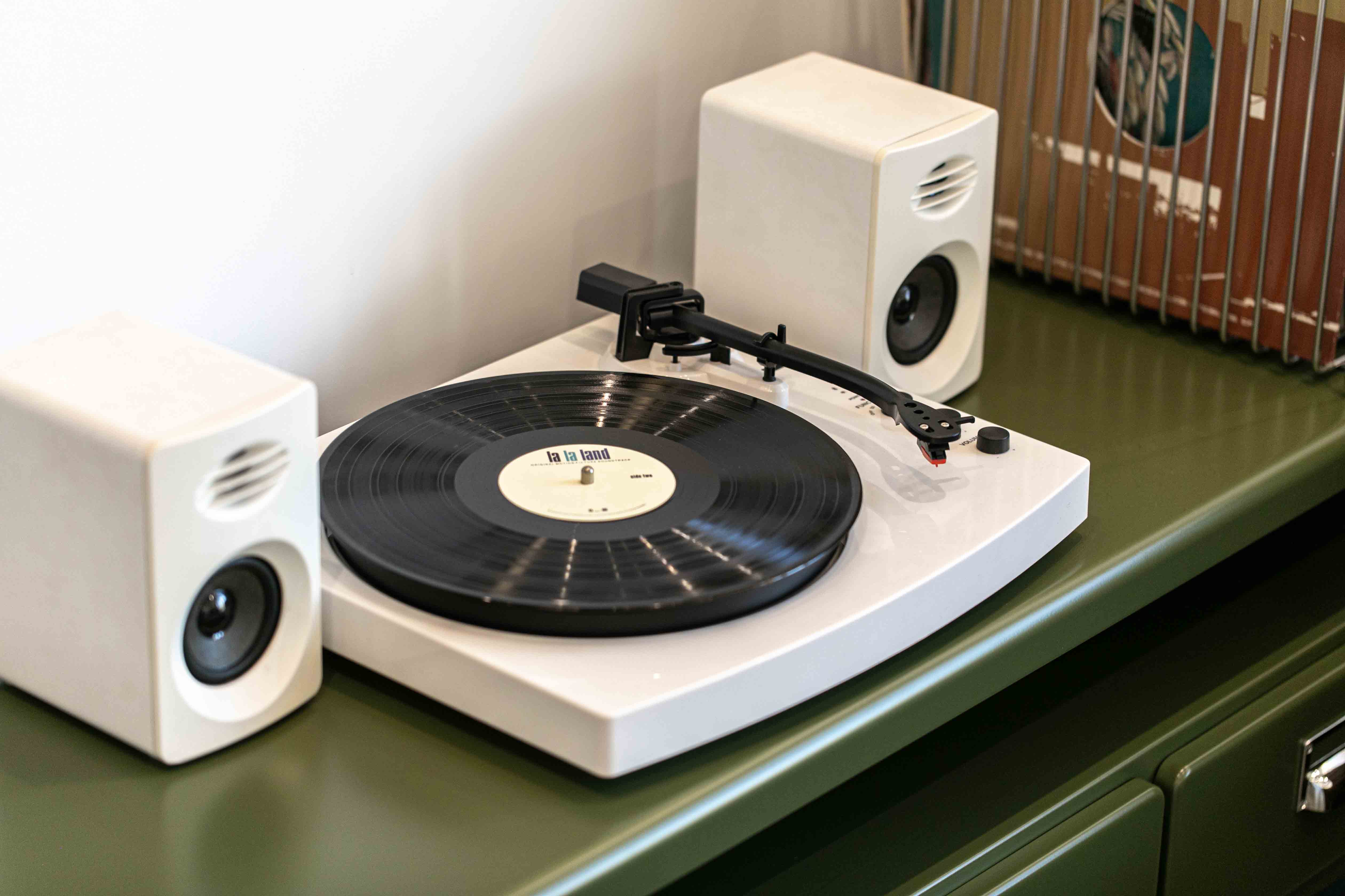 HP-TT71BHK VINYL RECORD PLAYER (4)