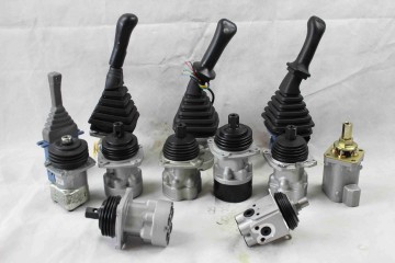 Iivalvu ze-FTB-Joystick Pilot-Komatsu, SK-8, Kawasaki, Daewoo, CAT, Rextorh, Kobelco