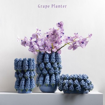 Hand-Crafted 3D Grape Ceramic Flower Vase - Trending European Fruit-Themed Hospitality Decor