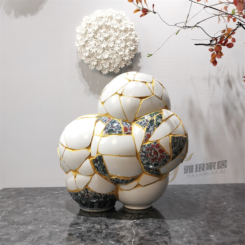 Customized Ceramic Art Decor Items: The Beauty of Fragmentation and Renewal in the Kintsukuroi Craft