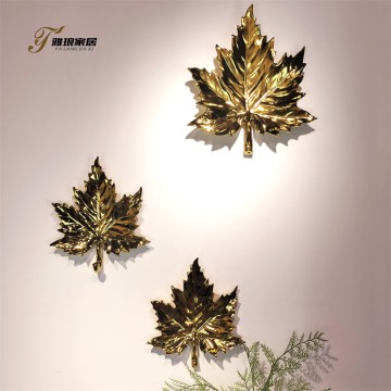 Golden Maple Leaf-Shaped Ceramic Wall Decoration: Adds A Natural And Luxurious Touch To The Space