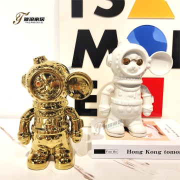 Yalang Home Astronaut and Diving Cat Ceramic Sculpture - Creative Decorative Piece