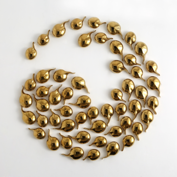 Golden Ceramic Wall Decor: Artistic 3D Ceramic Wall Art for Luxurious Home Decoration