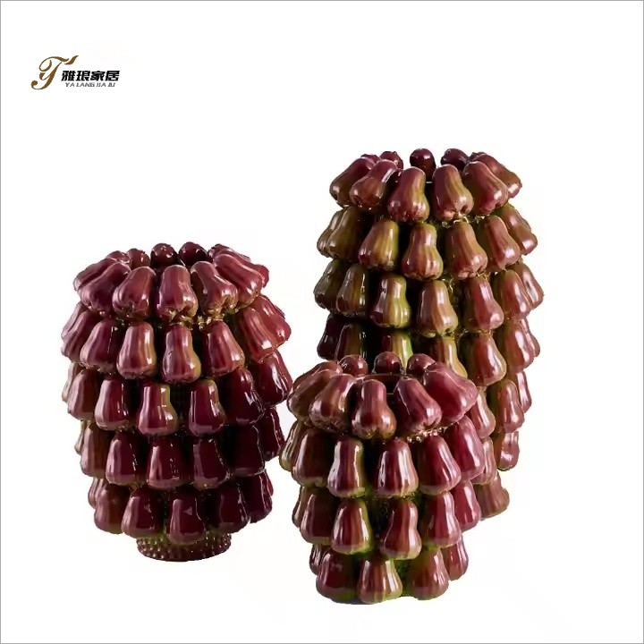 Ceramic fruit vases: where tradition meets trendy