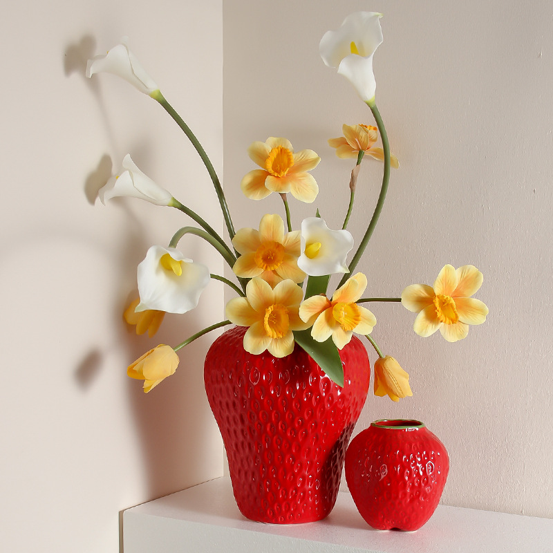 strawberry-vase2
