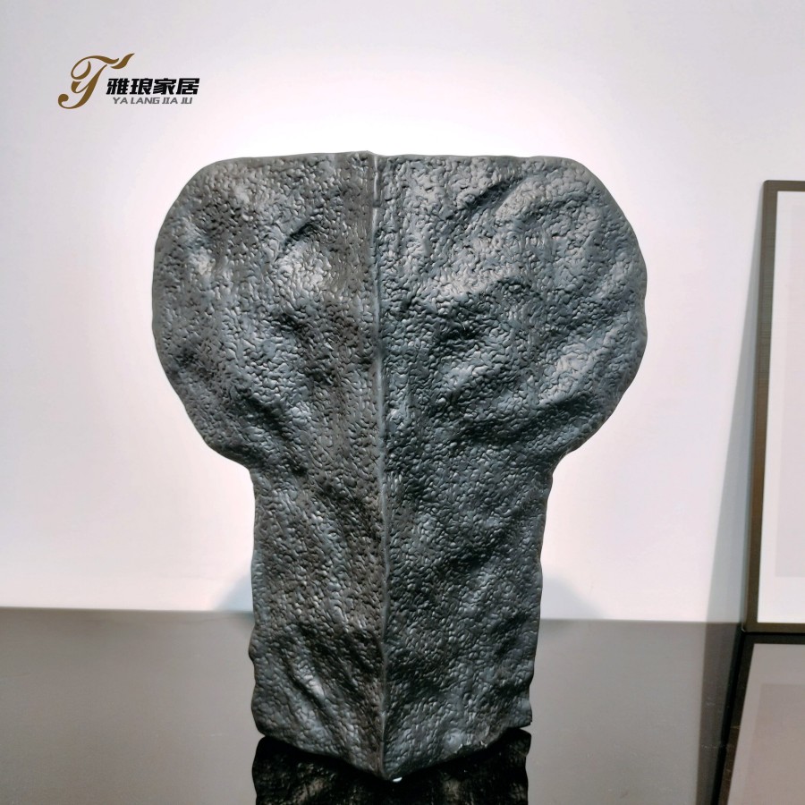 Vasos de cerâmica com textura inspirada em pedra - 4