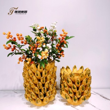 Whimsical-Banana-Shaped-Ceramic-Vases: Playful Art Decor for Eclectic Home Interiors