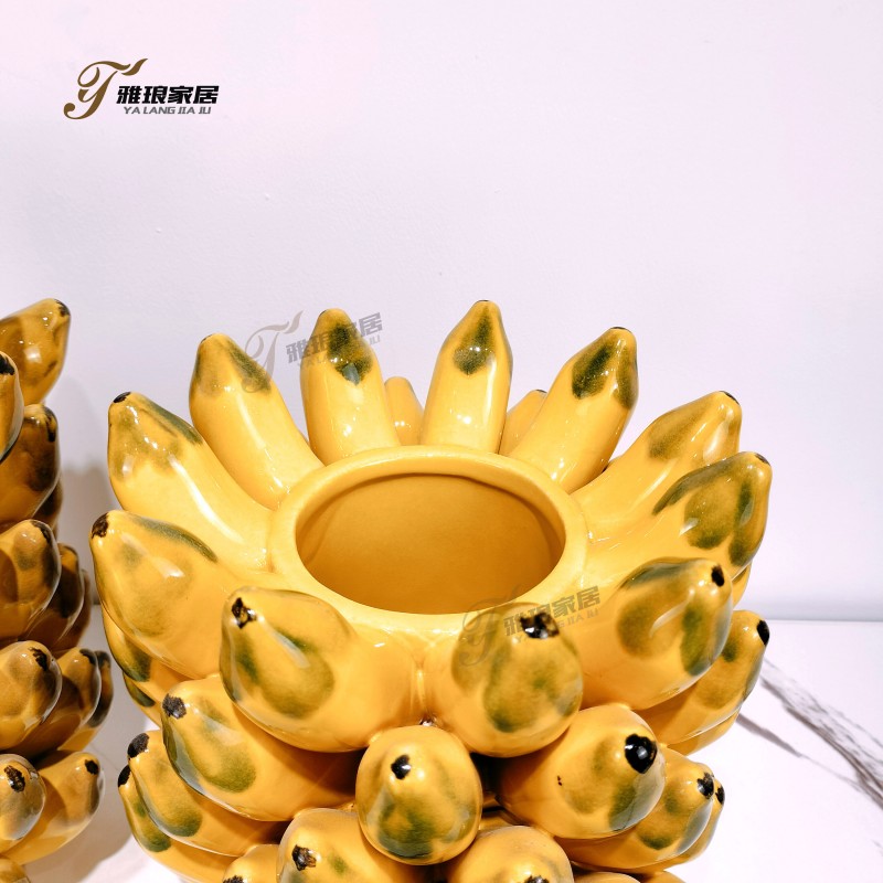 Whimsical-Banana-Shaped-Ceramic-Vases: Playful Art Decor for Eclectic Home Interiors