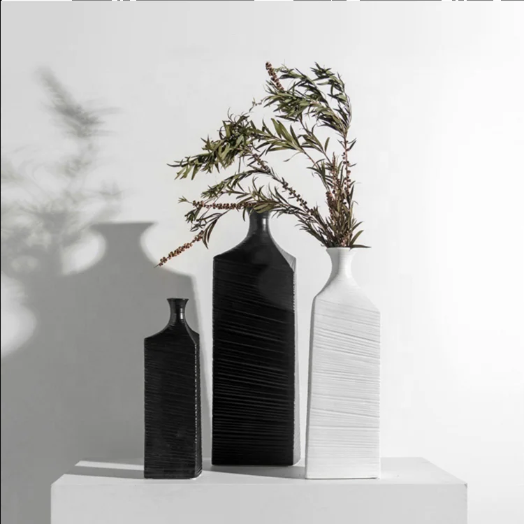 Vase moderne en céramique texturée, 3 tailles (noir et blanc) - Décoration intérieure